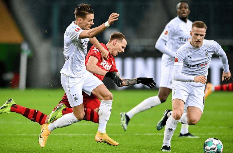 kaiyun赛后国王杯焦点战，门兴格拉德巴赫防线松动，管理层满意，轮换策略成焦点的简单介绍